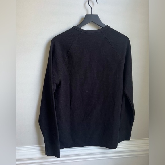 Black Henley crewneck sweatshirt size medium - Picture 3 of 3